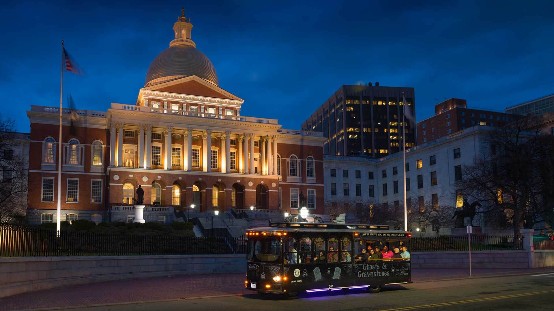 state house boston and ghost trolley