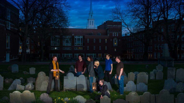 boston haunted tou copps hill burying ground