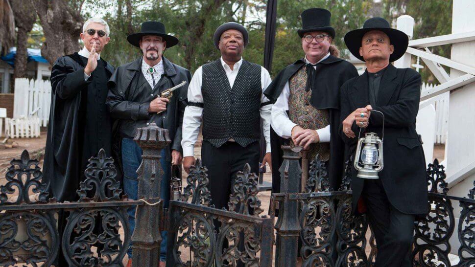 san diego haunted tour cast in costume
