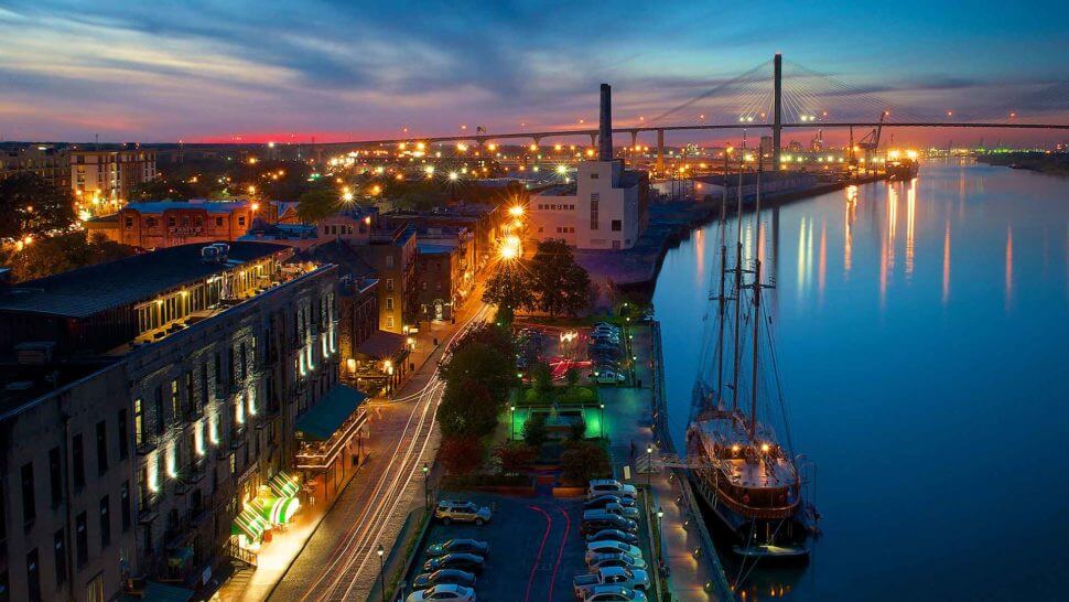 savannah river street at night